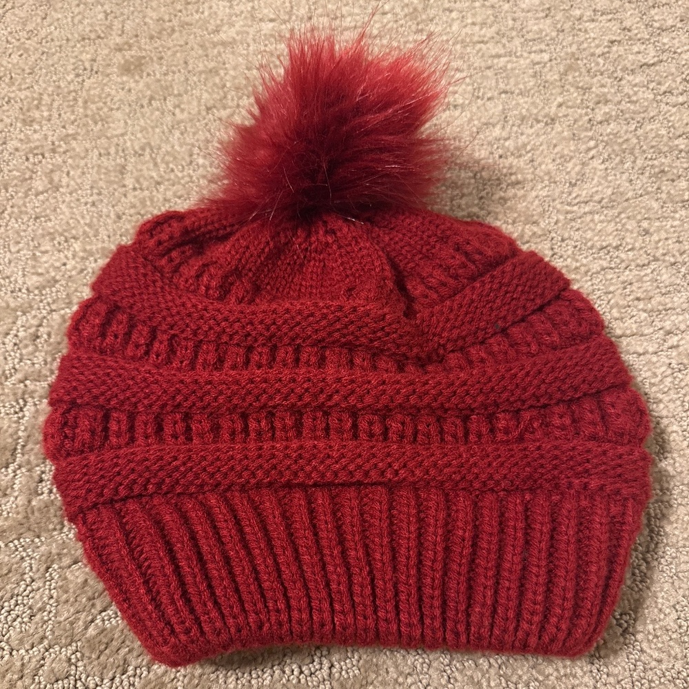 NWOT Red Pom Pom Knit Beanie Hat